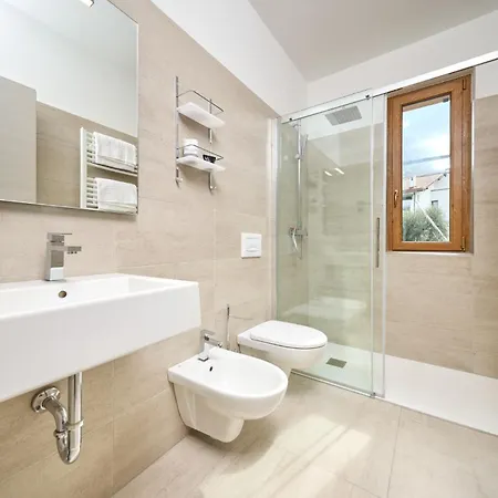 Casa Milani דירה מאלצ'סינה