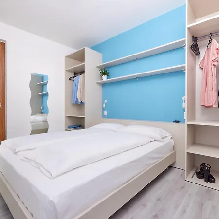 Casa Milani דירה מאלצ'סינה